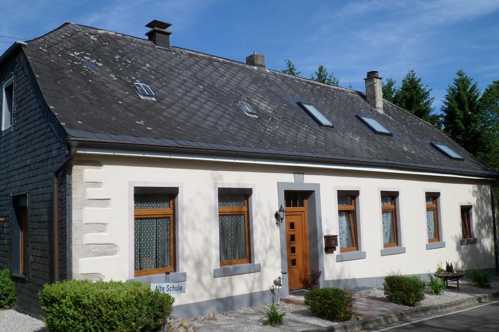 Ferienwohnungen Alte Schule Elchweiler Exterior foto